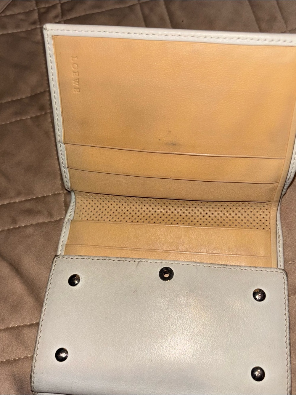 LOEWE White Leather Anagram Trifold Small Wallet - Picture 7 of 9